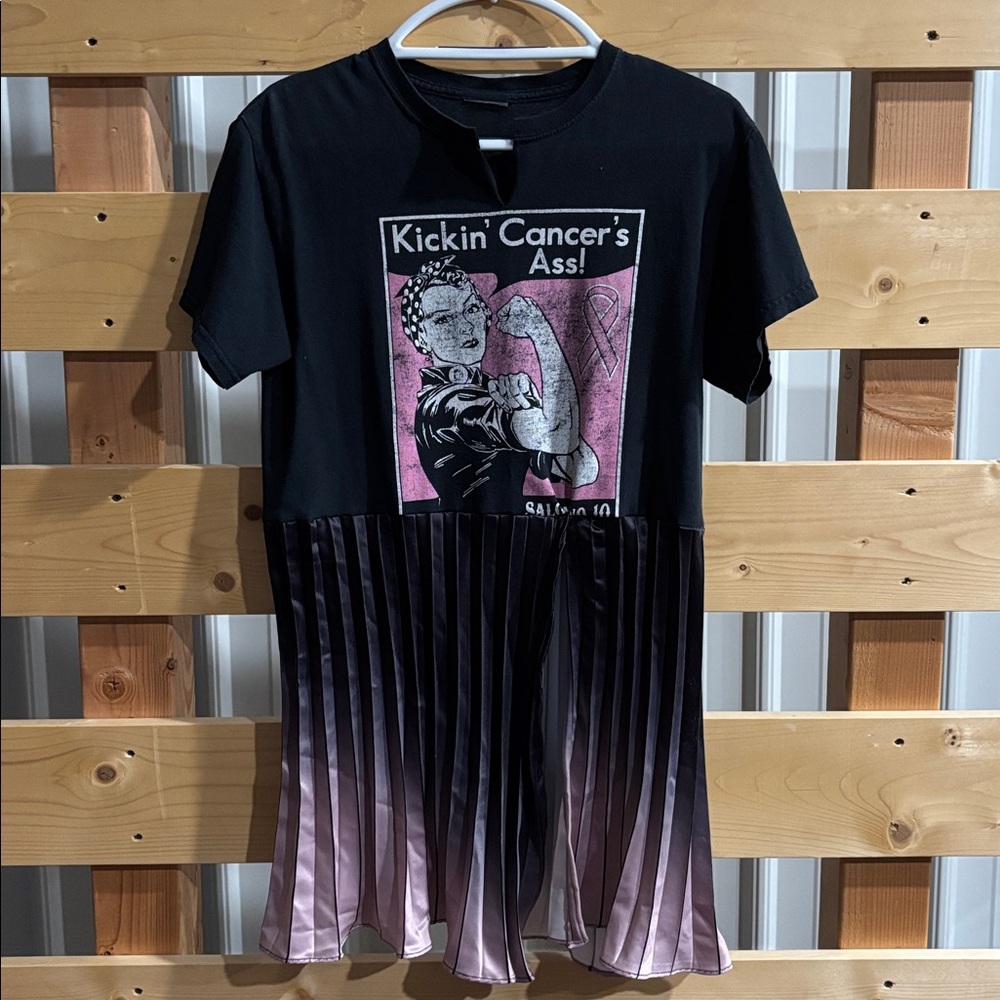 Empowering Graphic Women's Tunic - Black and Pink